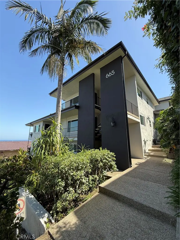 665 W 34th 7, San Pedro, CA — listing photo 1