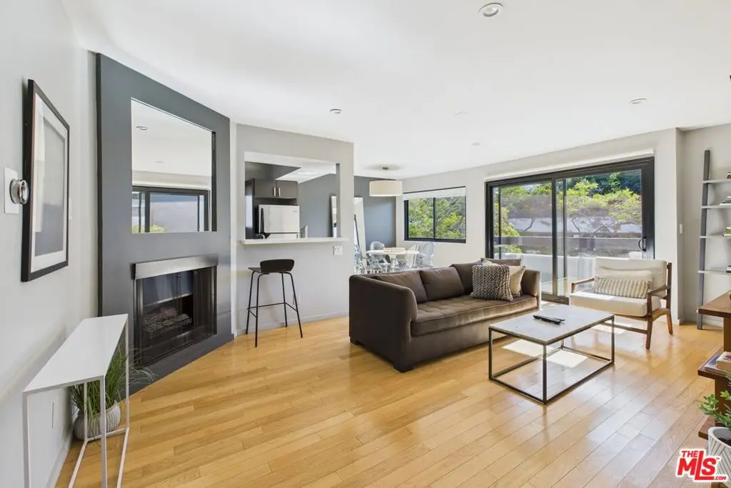Residential Lease for rent at 888 Hilgard Avenue 205A, Los Angeles, Los Angeles County, CA featuring 1 bed and 1 bath
