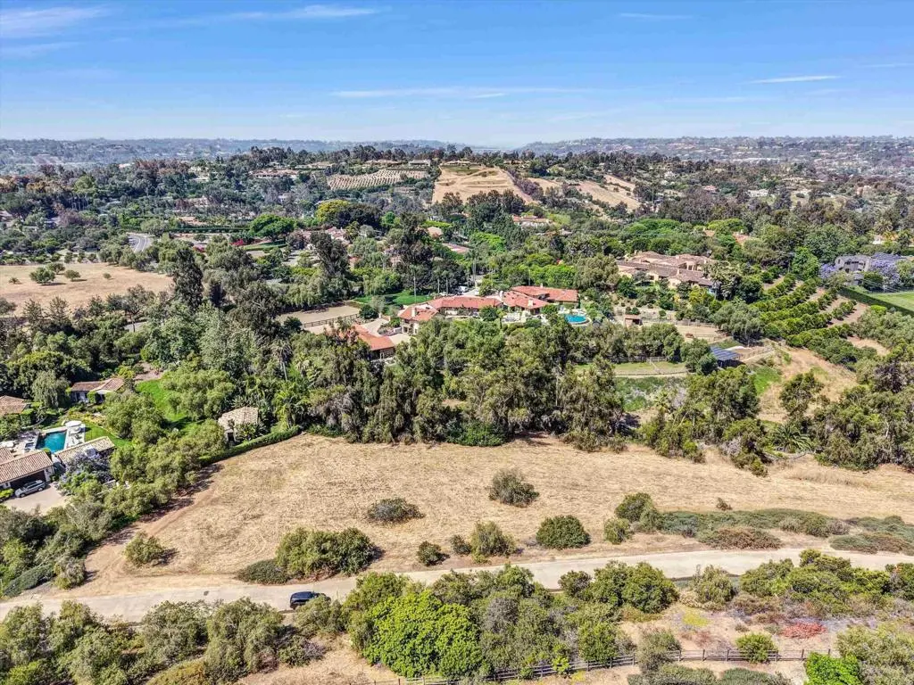 Colina Fuerte, Rancho Santa Fe, CA — listing photo 1