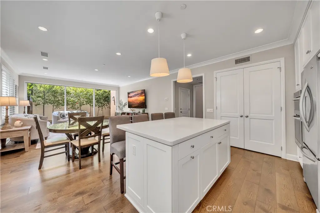 Condominium for rent at 138 Stallion, Irvine, CA featuring 3 beds and 3 baths