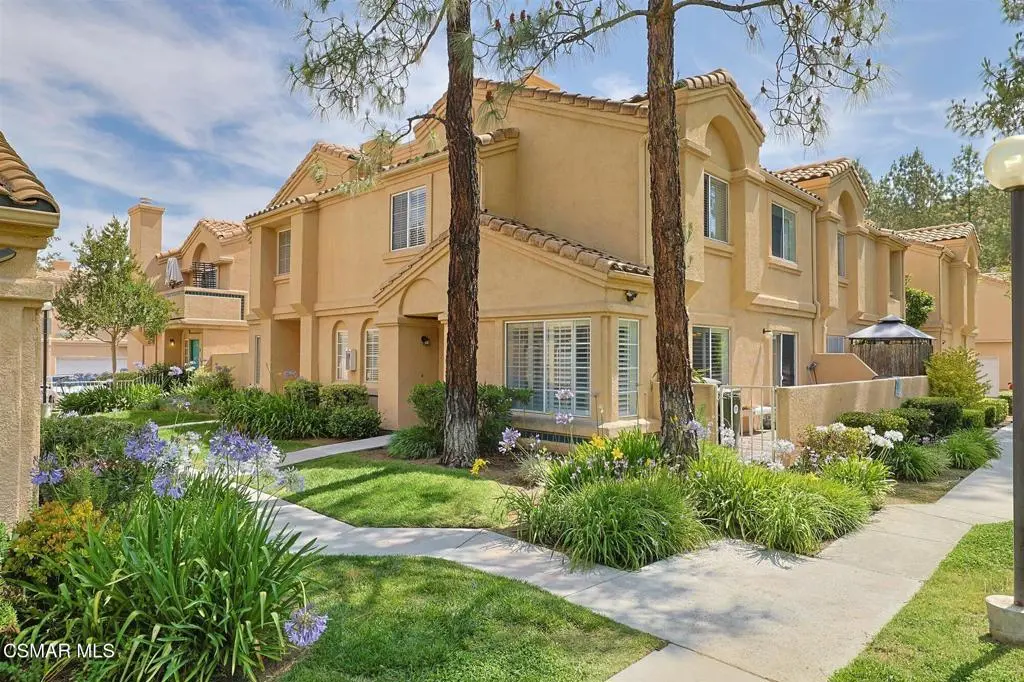 18742 Vista Del Canon A, Newhall, CA — listing photo 1
