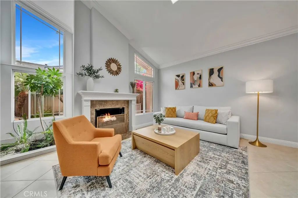 Single Family Residence for rent at 20 Coldbrook, Irvine, CA featuring 3 beds and 3 baths