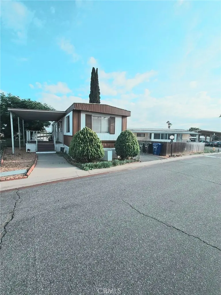 Manufactured In Park for sale at 6130 Camino Real 132, Jurupa Valley, CA featuring 2 beds and 1 bath