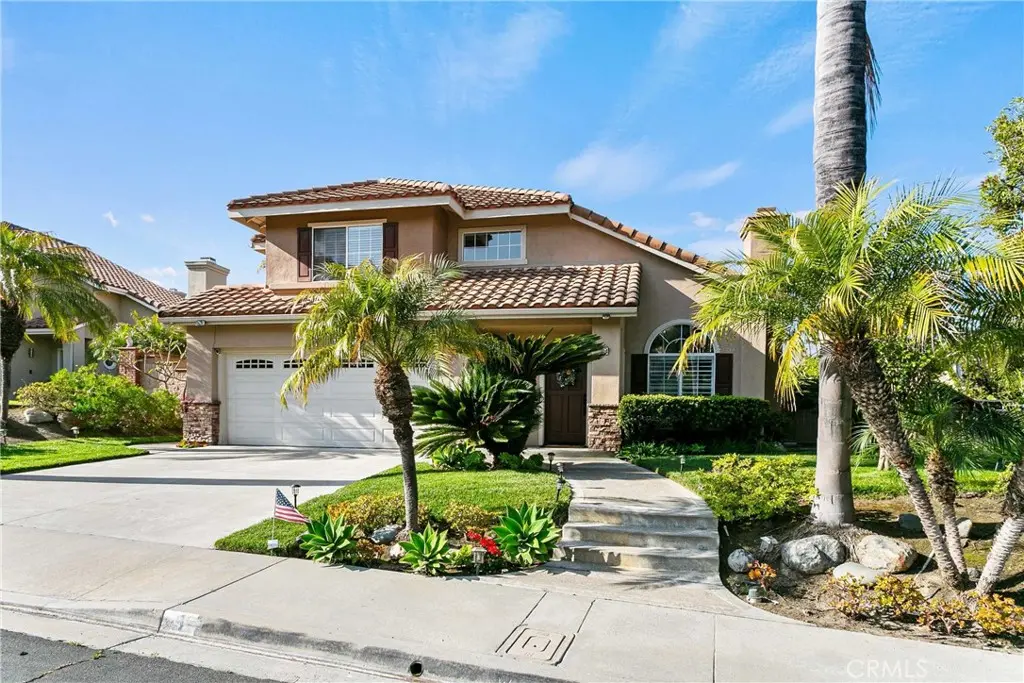 Single Family Residence for rent at 9 El Guiro, Rancho Santa Margarita, CA featuring 3 beds and 3 baths