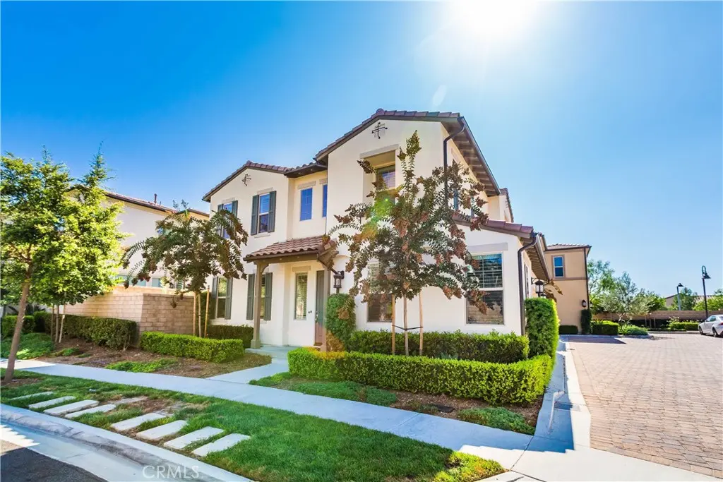 Single Family Residence for rent at 129 Lavender, Lake Forest, CA featuring 4 beds and 3 baths