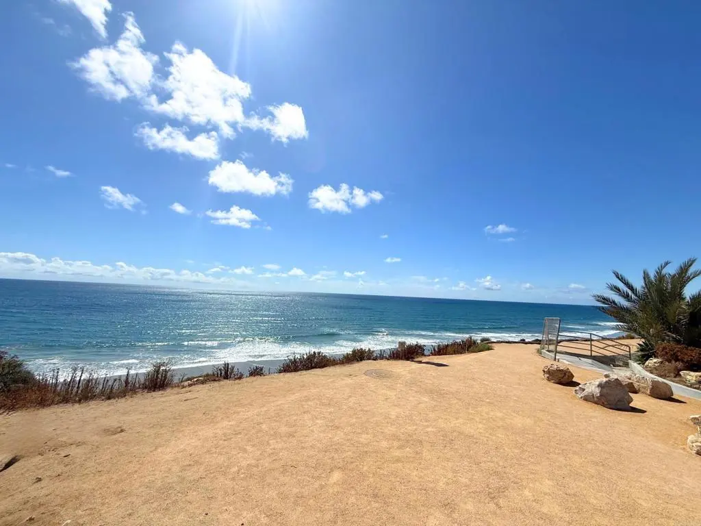 Single Family Residence for rent at 145 4Th Street, Del Mar, CA featuring 4 beds and 4 baths