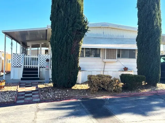 7425 Church Street 76, Yucca Valley, CA — listing photo 1
