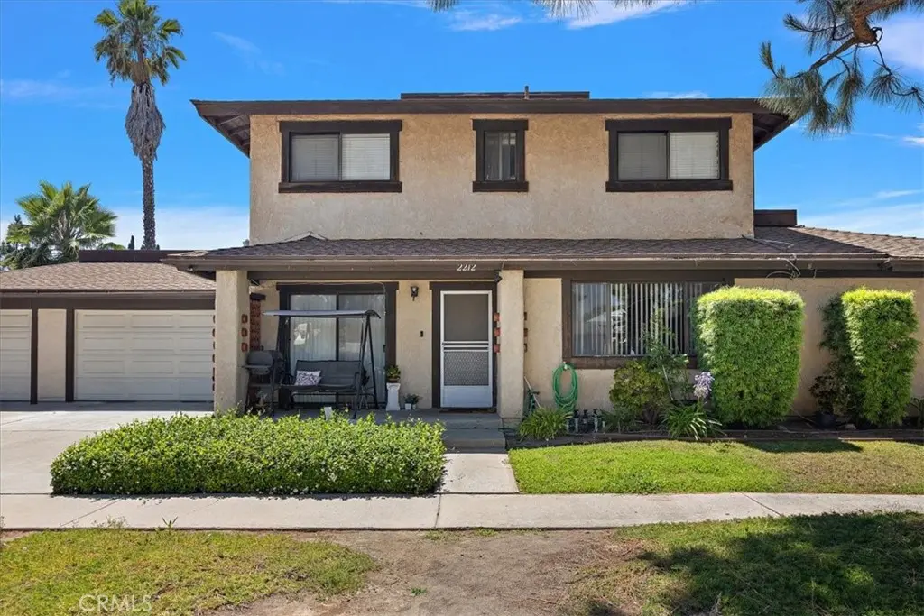 2210 E Buffalo, Santa Ana, CA — listing photo 1