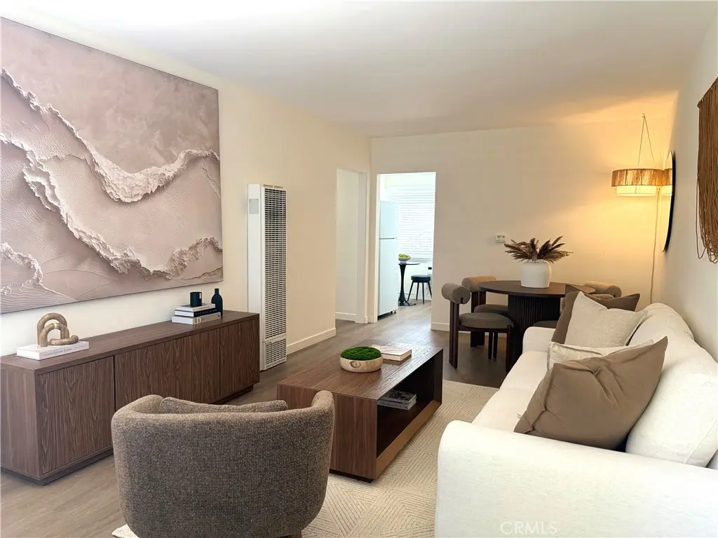 Apartment for rent at 2652 23rd Street, Santa Monica, CA featuring 1 bed and 1 bath