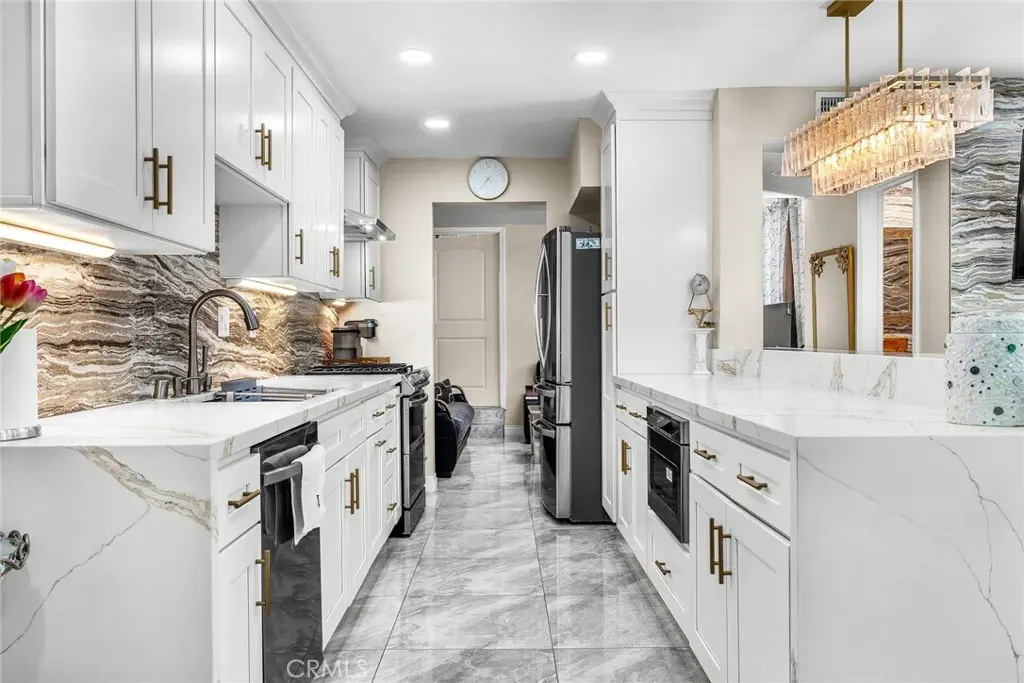 1948 Rolling Vista Drive 41, Lomita, CA — listing photo 1