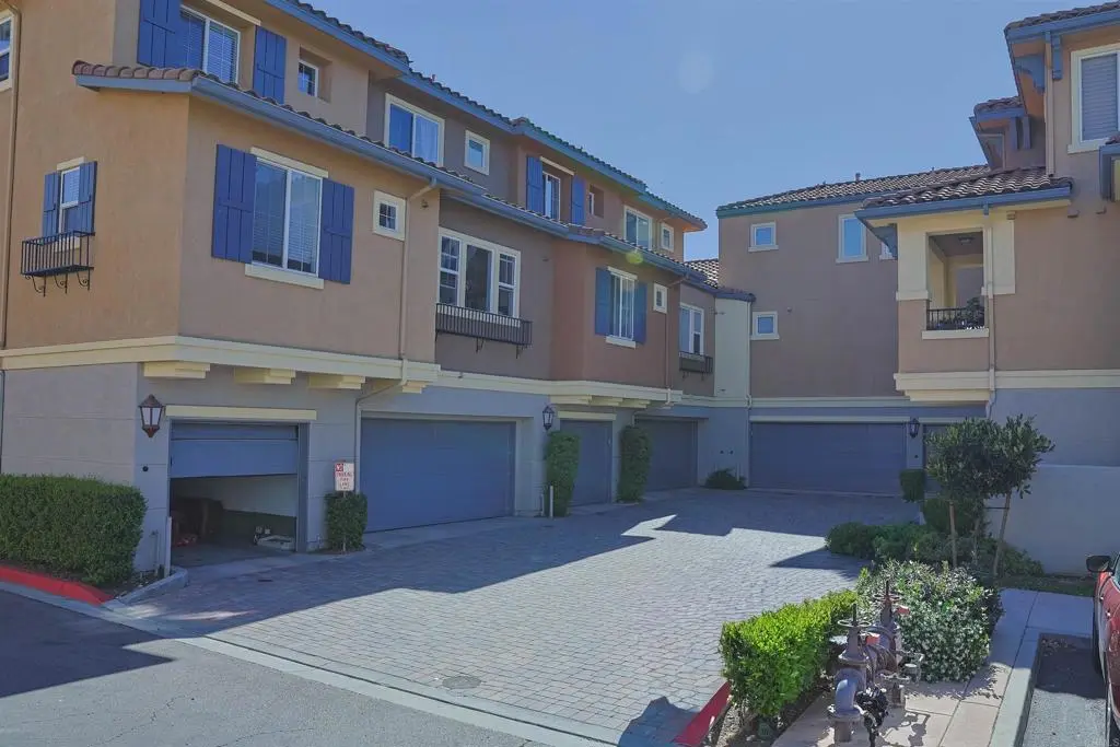 Condominium for sale at 141 Via Montisi, Santee, CA featuring 3 beds and 3 baths