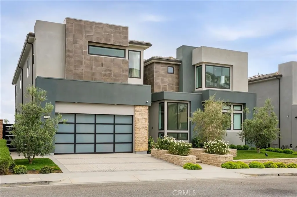 20336 W Windsor Lane, Porter Ranch, CA — listing photo 1