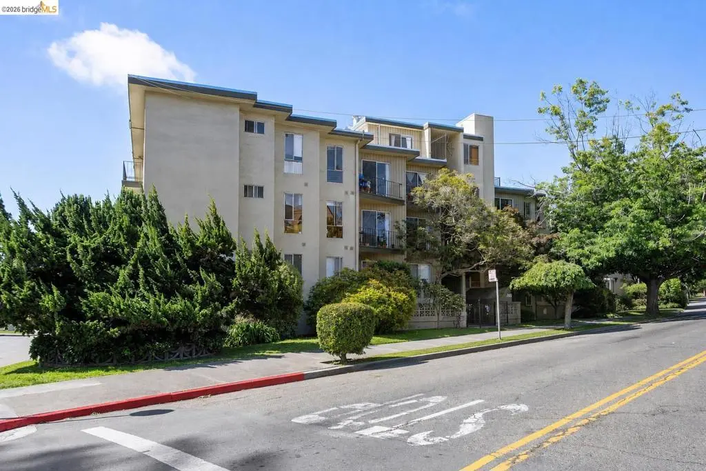 Residential Income for sale at 469 Van Buren Ave, Oakland, CA