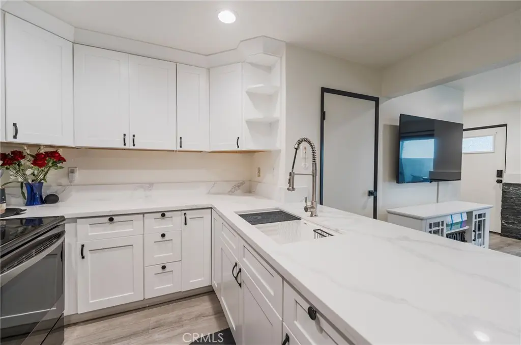 Condominium for sale at 1159 Tivoli 85, Simi Valley, CA featuring 1 bed and 1 bath