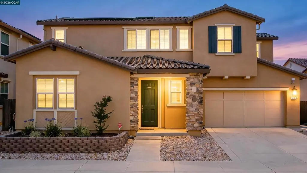 Single Family Residence for sale at 531 Lavender Dr, Vacaville, CA featuring 4 beds and 4 baths