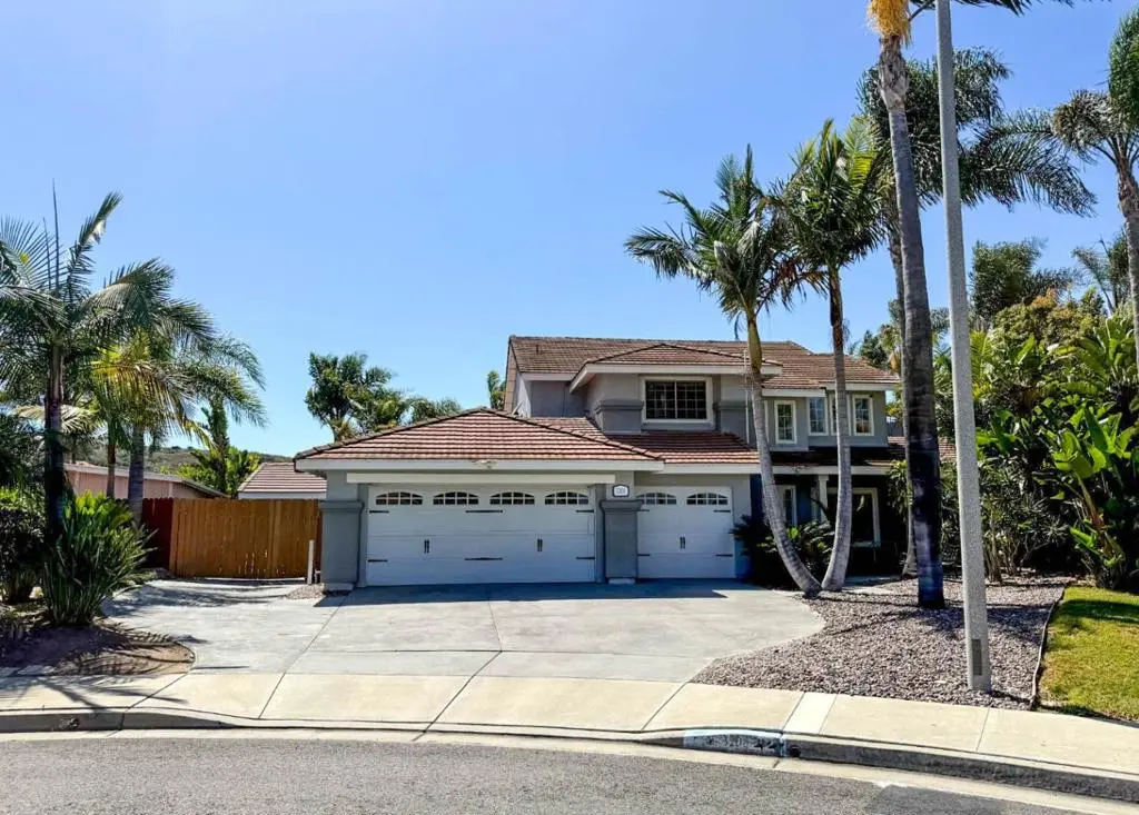 Single Family Residence for sale at 3208 Silver Ridge Court, Oceanside, CA featuring 4 beds and 4 baths