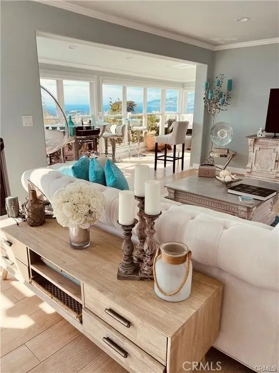 Single Family Residence for rent at 29500 Heathercliff 226, Malibu, CA featuring 2 beds and 2 baths