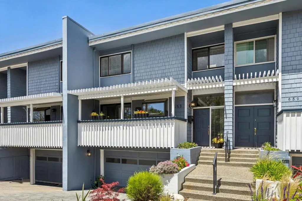 653 Fox Court, Redwood City, CA — listing photo 1