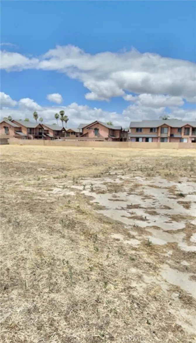 26355 GIRARD ST, Hemet, CA — listing photo 1