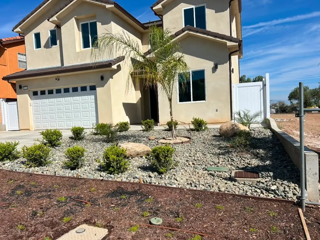 Residential Lease for rent at 1751 Duncan, Corona, Riverside County, CA featuring 6 beds and 3 baths