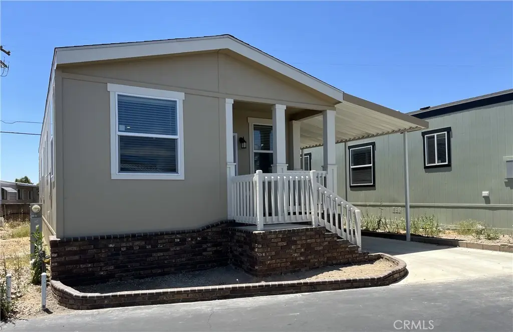 301 E Foothill Boulevard 59, Pomona, CA — listing photo 1