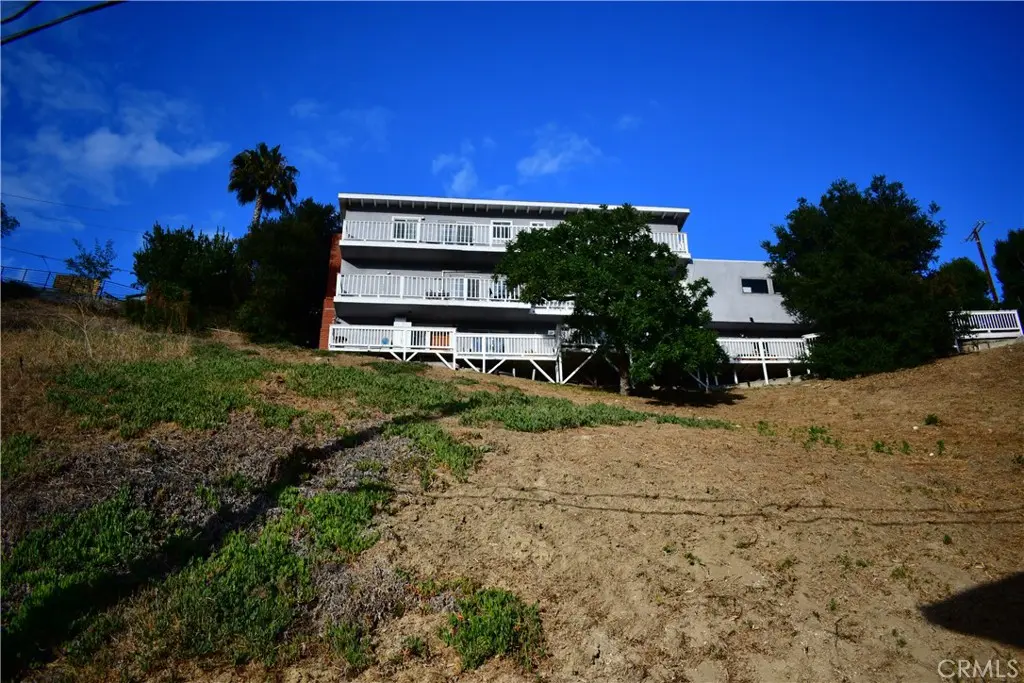 3615 Sunswept Drive, Studio City, CA — listing photo 1