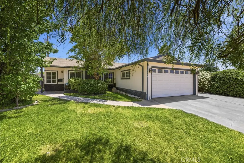 Single Family Residence for sale at 1104 W W Avenue J10, Lancaster, CA featuring 3 beds and 2 baths