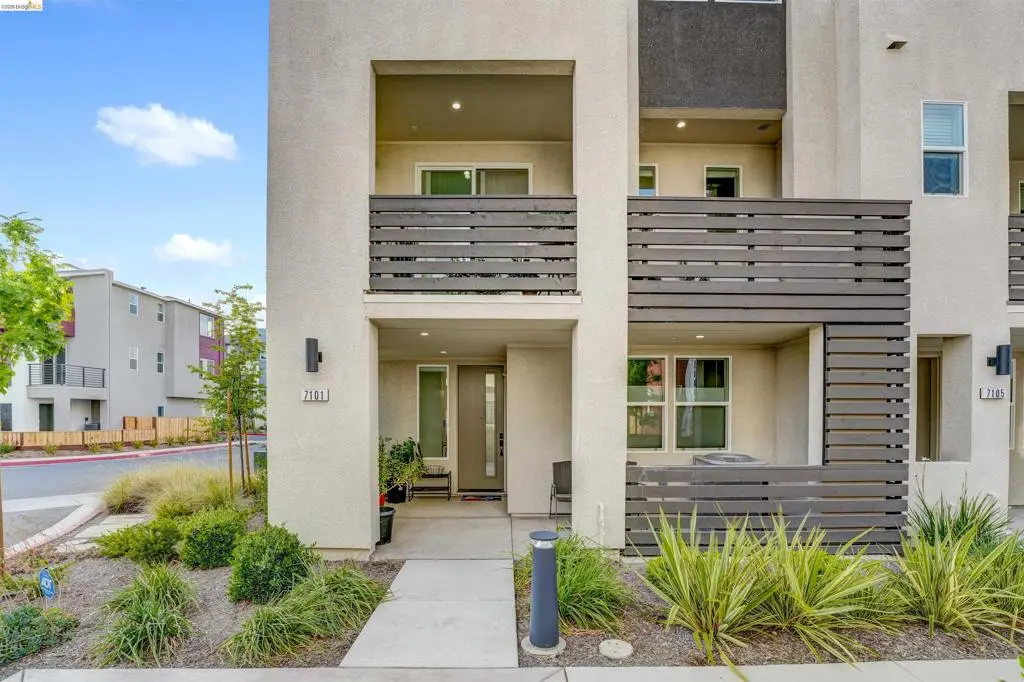 Condominium for sale at 7101 MELON CT, San Ramon, CA featuring 4 beds and 4 baths