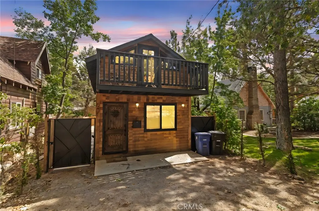 547 Holmes, Sugarloaf, CA — listing photo 1