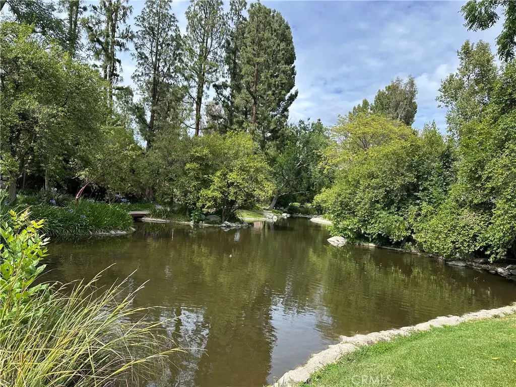 7050 Shoup 221, Canoga Park, CA — listing photo 1