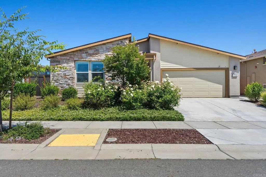 Single Family Residence for sale at 4726 Durum Way, Roseville, CA featuring 3 beds and 2 baths