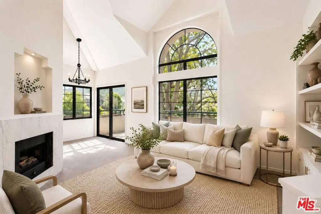 18129 Erik Court 328, Canyon Country, CA — listing photo 1