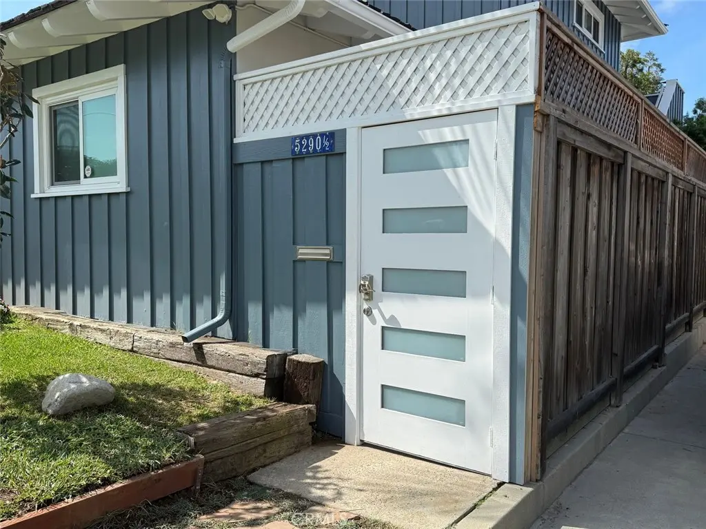 Apartment for rent at 5290 E El Roble 1/2, Long Beach, CA featuring 1 bed and 1 bath