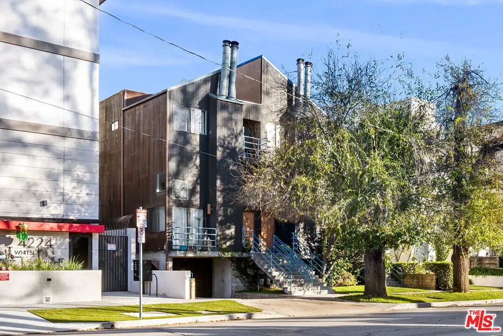 4218 Whitsett Avenue 4, Studio City, CA — listing photo 1