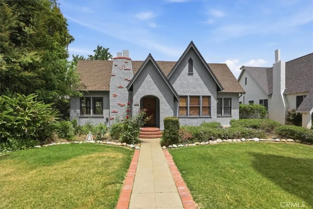 Single Family Residence for sale at 3589 Castle Reagh, Riverside, CA featuring 4 beds and 3 baths