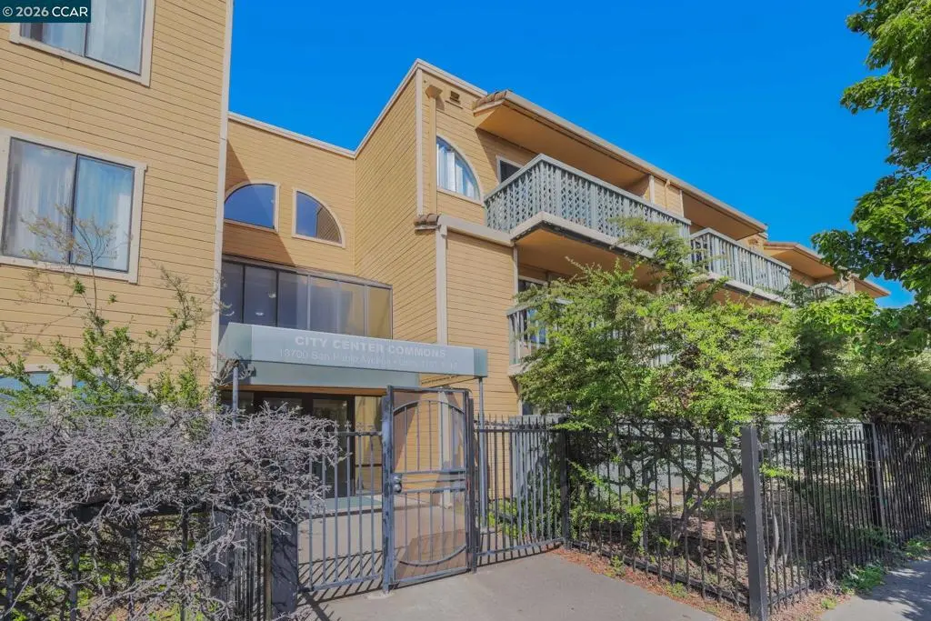 Condominium for sale at 13700 San Pablo Ave 1201, San Pablo, CA featuring 1 bed and 1 bath