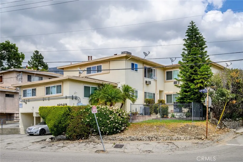 10204 Tujunga Canyon 2, Tujunga, CA — listing photo 1