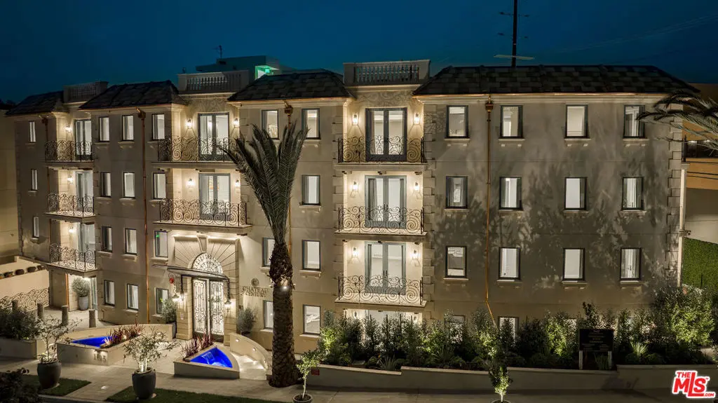 Residential Lease for rent at 1825 Pandora Avenue PH 404, Los Angeles, Los Angeles County, CA featuring 3 beds and 4 baths
