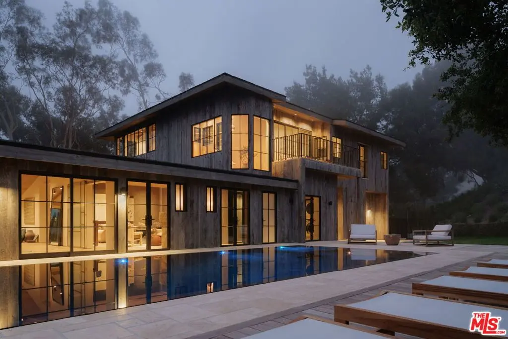 3655 Mcanany Way, Malibu, CA — listing photo 1