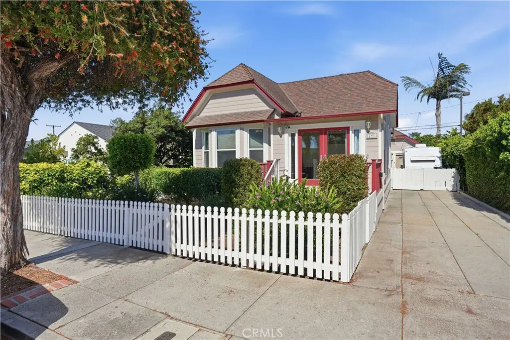 Single Family Residence for sale at 293 Jordan, Ventura, CA featuring 3 beds and 2 baths