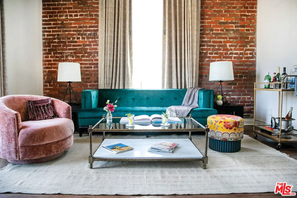 Residential Lease for rent at 5959 Franklin Avenue 312, Los Angeles, Los Angeles County, CA and 1 bath