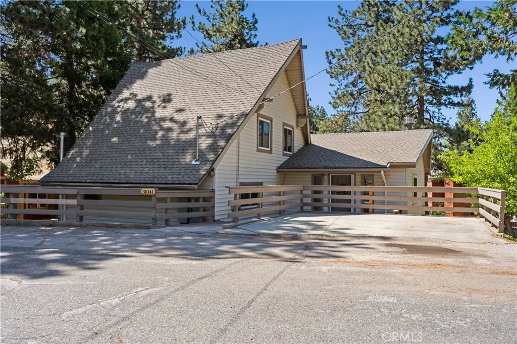 31041 Wild Oak, Running Springs, CA — listing photo 1