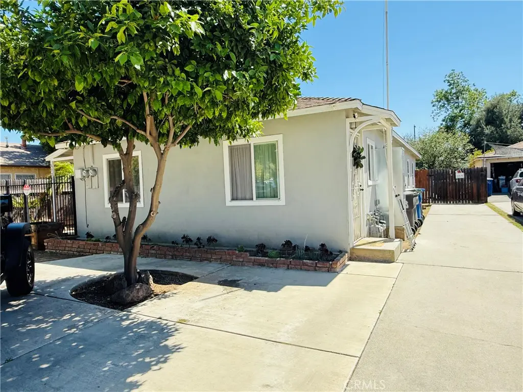 Duplex for sale at 3928 Everest, Riverside, CA
