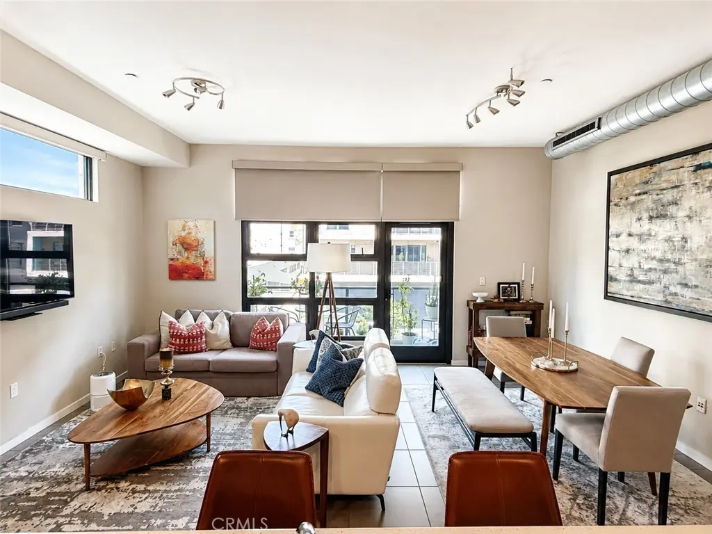 Condominium for sale at 133 The Promenade N 334, Long Beach, CA featuring 1 bed and 1 bath