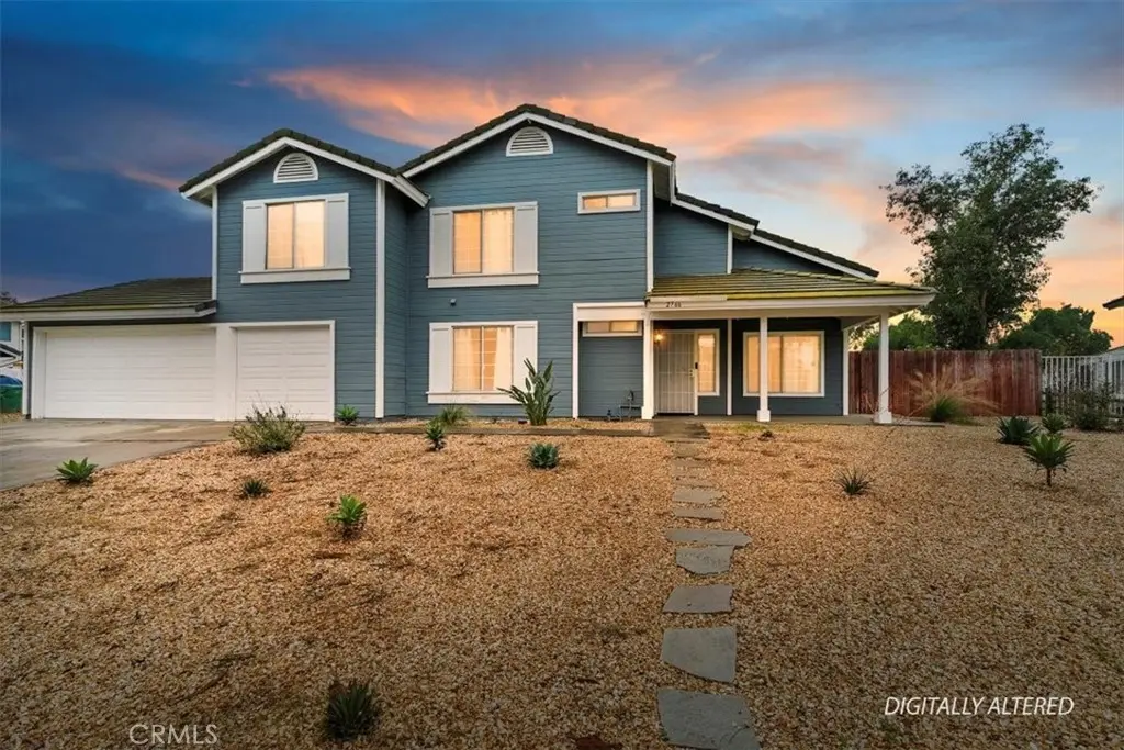 Residential Lease for rent at 2766 Broken Lance, Norco, Riverside County, CA featuring 5 beds and 3 baths