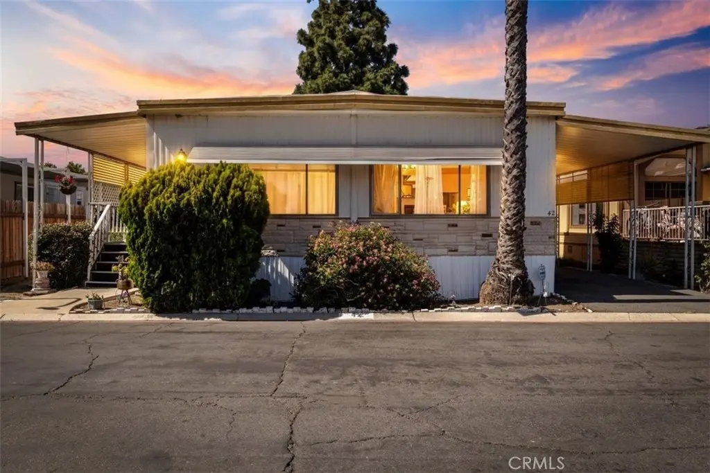 300 N Rampart Street 42, Orange, CA — listing photo 1
