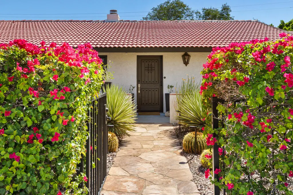 Single Family Residence for rent at 2200 E Acacia Road N, Palm Springs, CA featuring 3 beds and 2 baths