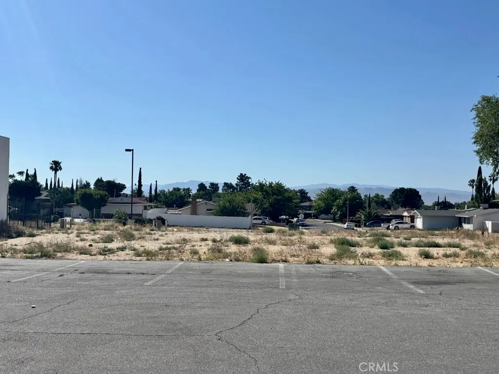 14425 7th, Victorville, CA — listing photo 1