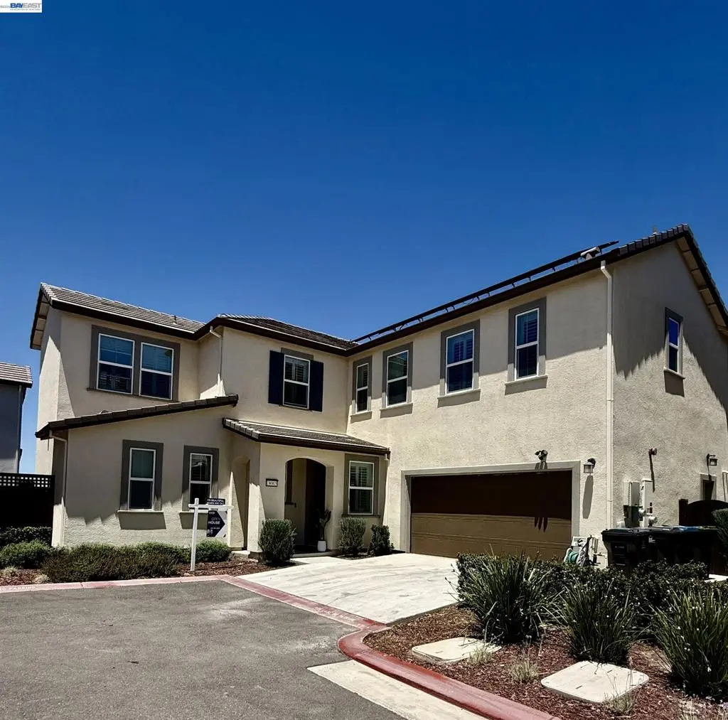 Single Family Residence for sale at 18005 reunion ct, Lathrop, CA featuring 4 beds and 3 baths