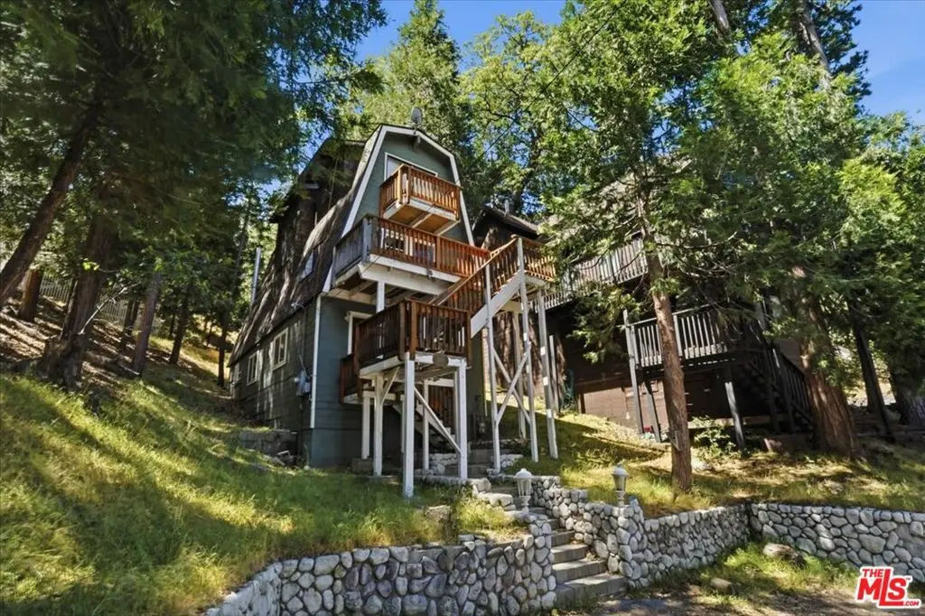 27071 Overlook Lane, Lake Arrowhead, CA — listing photo 1